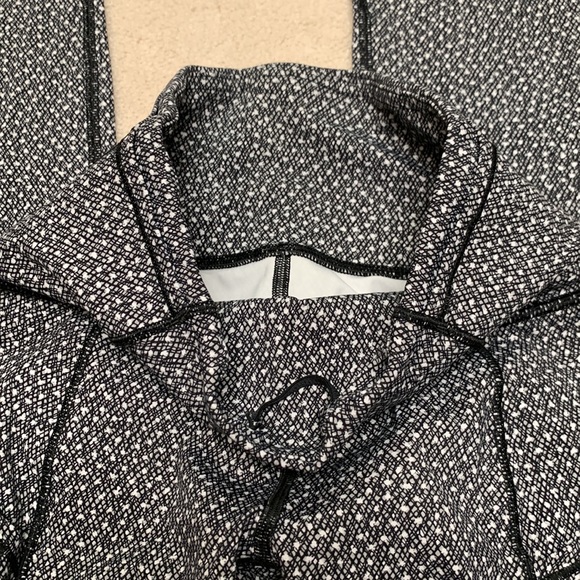 Lululemon leggings! - Picture 5 of 5